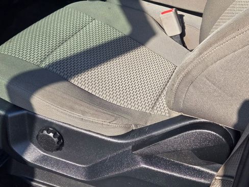 Used 2016 Ford F150 XLT image 22