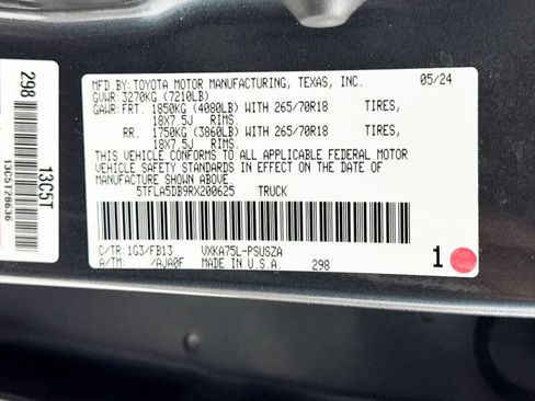 Used 2024 Toyota Tundra SR5 w/ SR5 Convenience Package AWD/4WD image 29