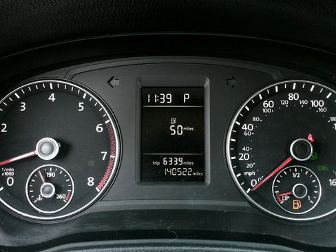 Used 2015 Volkswagen Passat 1.8T Limited Edition image 27