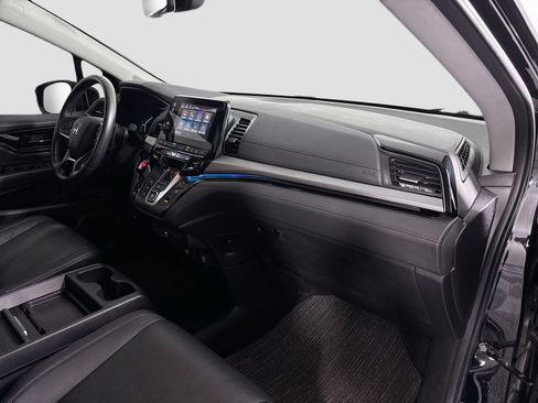 Used 2023 Honda Odyssey Touring image 31