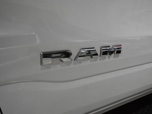 Used 2020 RAM 1500 Big Horn AWD/4WD image 5