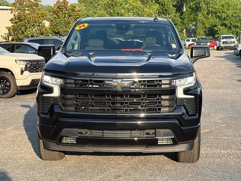 Used 2024 Chevrolet Silverado 1500 RST w/ Z71 Off-Road Package AWD/4WD image 2