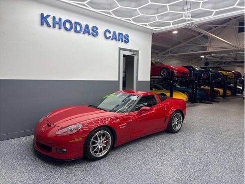 Used 2008 Chevrolet Corvette Z06 w/ Preferred Equipment Group image 2