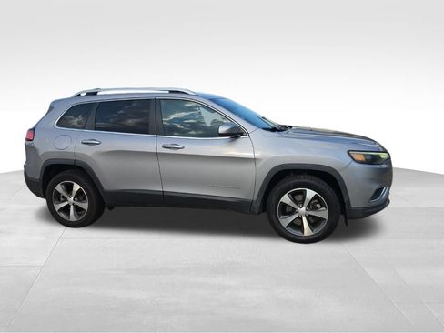 Used 2021 Jeep Cherokee Limited w/ Elite Package AWD/4WD image 7