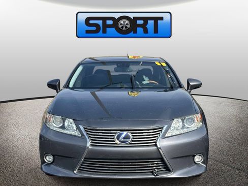 Used 2014 Lexus ES 300h w/ Luxury Package w/Bamboo Trim FWD image 2