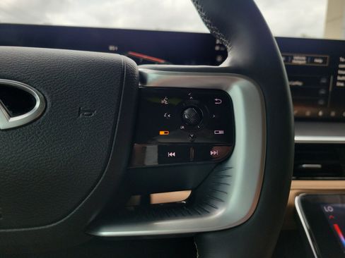 Certified 2025 INFINITI QX80 Luxe AWD/4WD image 31