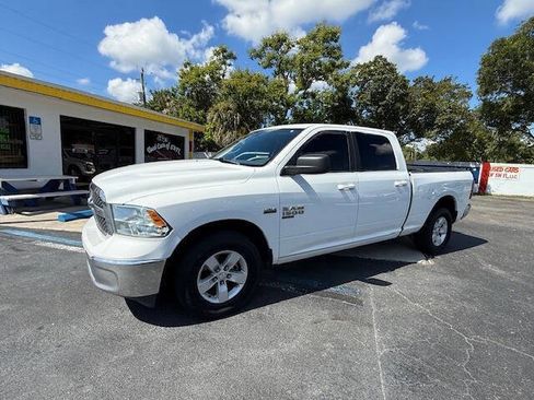 Used 2019 RAM 1500 Classic SLT image 2