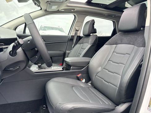 New 2026 Kia Sportage SX image 13