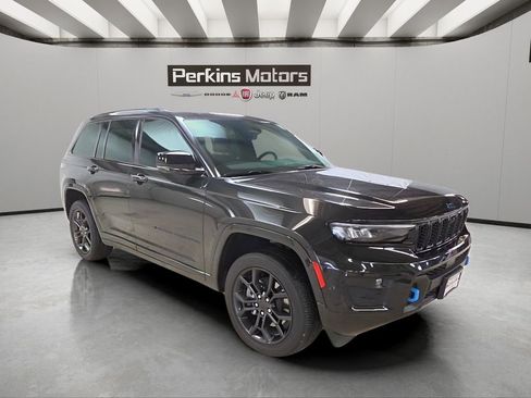 Used 2024 Jeep Grand Cherokee Limited 4xe AWD/4WD image 7