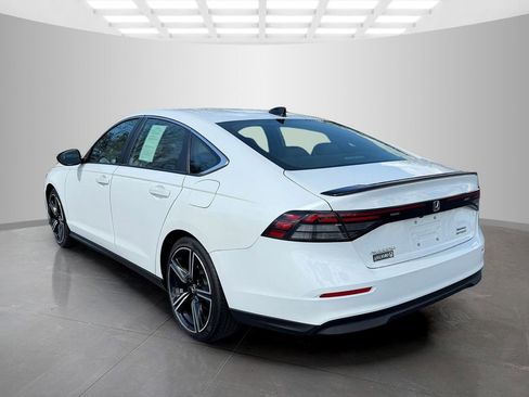 Used 2024 Honda Accord Sport image 4