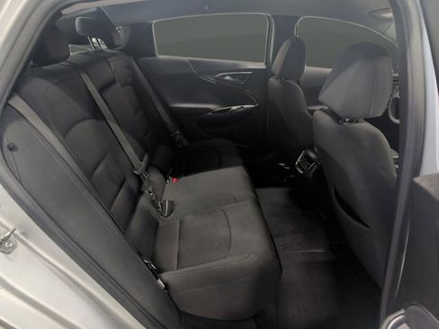 Used 2021 Chevrolet Malibu LT image 31