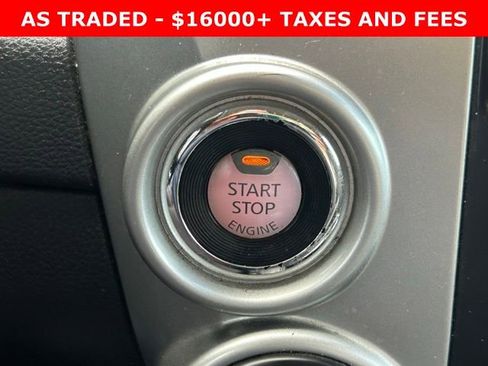 Used 2019 Nissan Titan SV w/ SV Convenience Package image 25