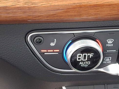 Certified 2023 Audi Q5 2.0T Premium w/ Convenience Package image 19