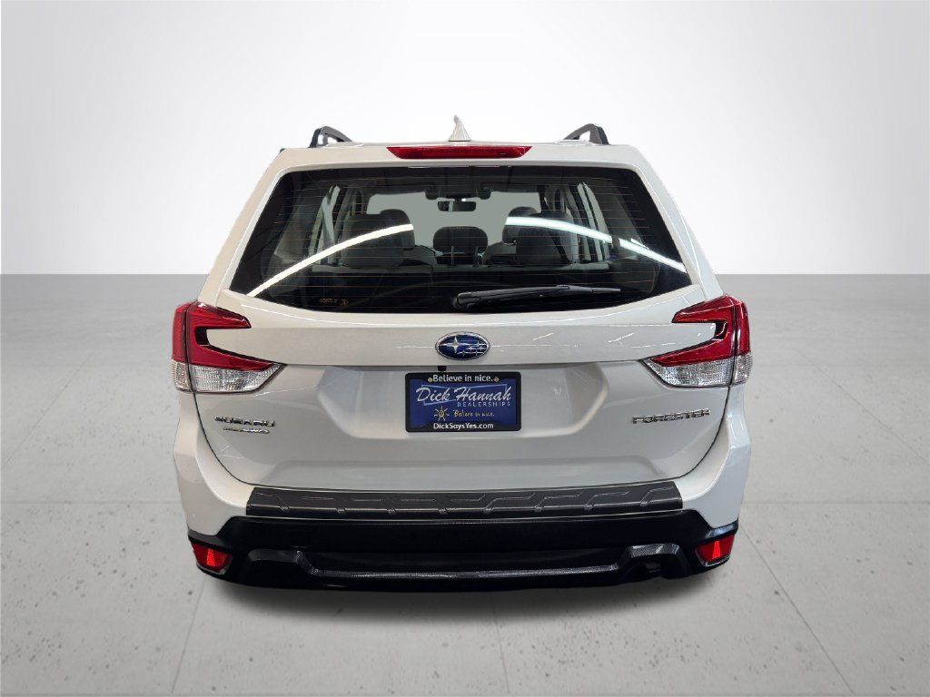 Used 2021 Subaru Forester AWD/4WD image 5