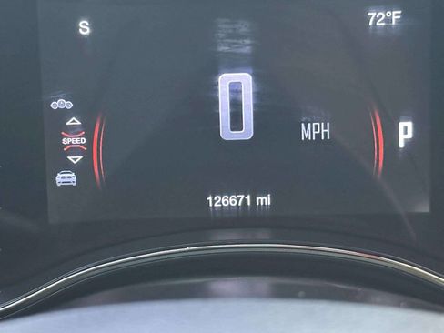 Used 2018 Dodge Durango GT AWD/4WD image 31