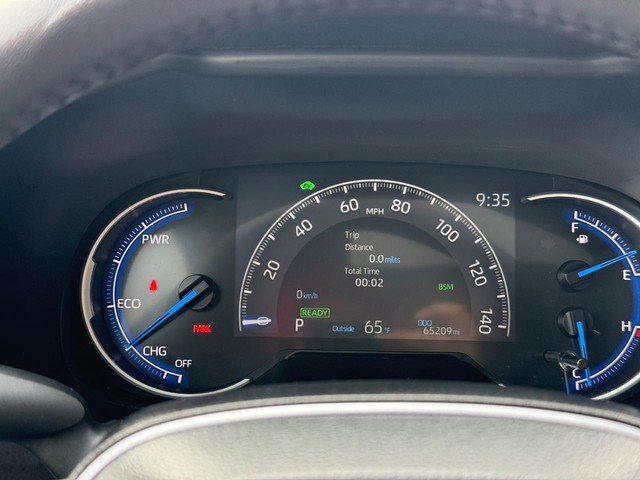 Used 2025 Toyota RAV4 XSE w/ Weather Package AWD/4WD image 22