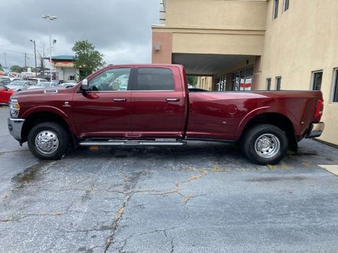 Used 2021 RAM 3500 Laramie w/ Max Tow Package image 4