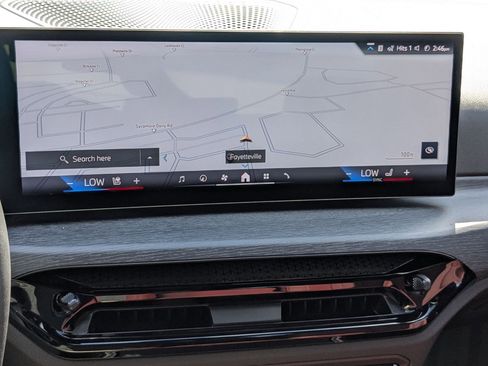 New 2025 BMW 330i xDrive Sedan w/ Premium Package image 22