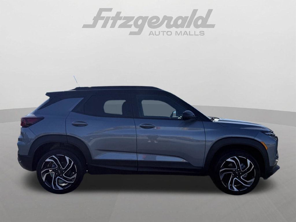 Used 2025 Chevrolet TrailBlazer RS AWD/4WD image 5