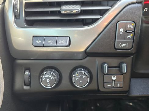 Used 2019 Chevrolet Tahoe Premier image 19