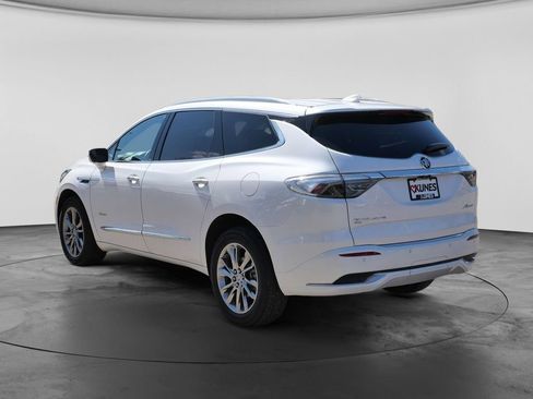 Used 2024 Buick Enclave Avenir w/ Avenir Technology Package AWD/4WD image 10