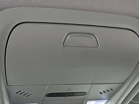 Used 2021 Chevrolet Blazer LT image 30