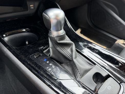 Used 2020 Toyota C-HR Limited FWD image 21