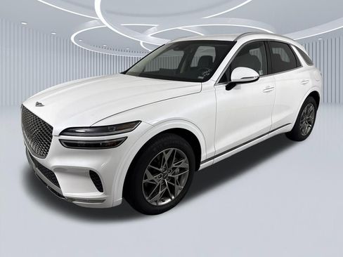 Certified 2025 Genesis GV70 2.5T AWD/4WD image 8