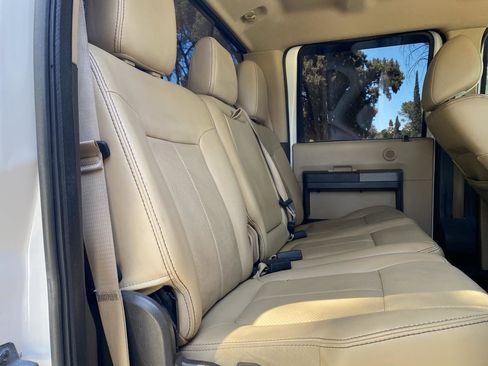 Used 2011 Ford F250 Lariat w/ Lariat Interior Pkg image 34