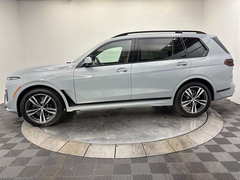 New 2026 BMW X7 xDrive40i AWD/4WD image 16