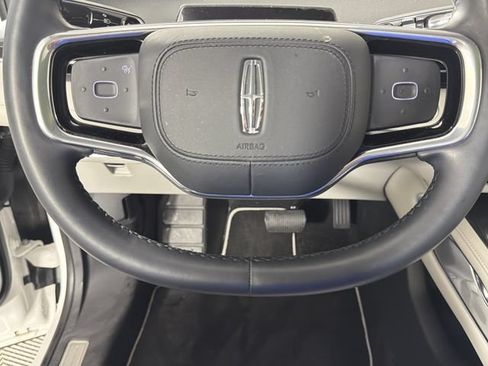 Used 2026 Lincoln Nautilus Premier w/ Equipment Group 102A AWD/4WD image 11