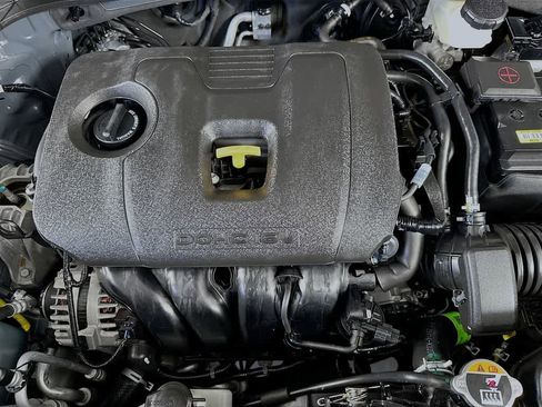 Used 2025 Kia Soul LX FWD image 8
