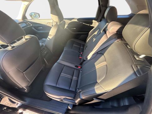 Used 2025 MAZDA CX-90 3.3 Turbo w/ Select Package image 12