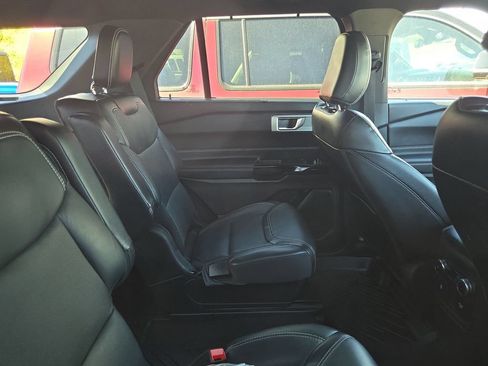 Used 2022 Ford Explorer ST w/ Equipment Group 401A AWD/4WD image 4