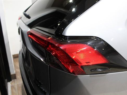 Used 2021 Toyota RAV4 XSE AWD/4WD image 11