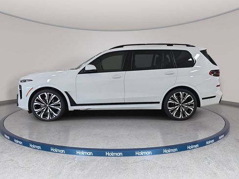 Certified 2024 BMW X7 xDrive40i w/ Executive Package AWD/4WD image 11