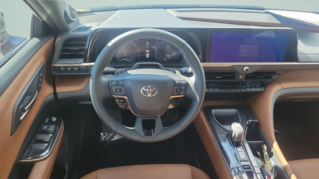 Certified 2025 Toyota Crown Signia w/ Advanced Technology Package AWD/4WD image 12