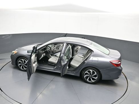 Certified 2017 Honda Accord EX-L image 44