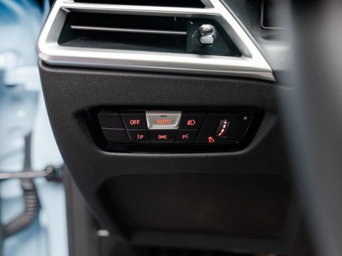Used 2025 BMW M2 RWD image 52
