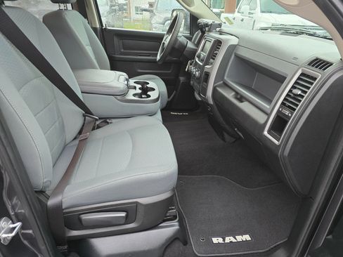 Used 2017 RAM 1500 Express image 29