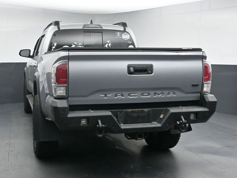 Used 2021 Toyota Tacoma TRD Off-Road AWD/4WD image 6