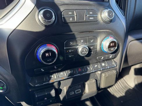 Used 2020 GMC Sierra 1500 SLT w/ Driver Alert Package I image 17