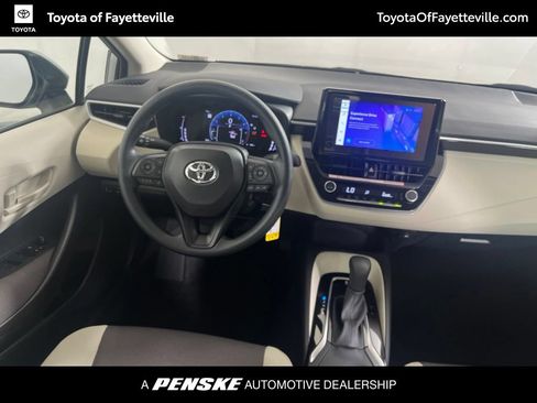 Used 2026 Toyota Corolla LE FWD image 13