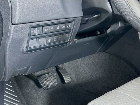 Used 2023 Toyota Tundra Limited image 10