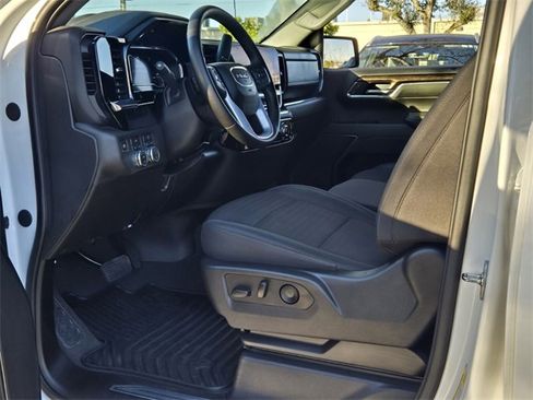 Used 2024 GMC Sierra 1500 Elevation image 14