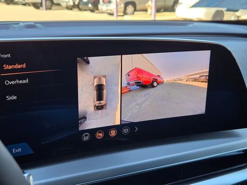 New 2026 Cadillac Lyriq Luxury image 19