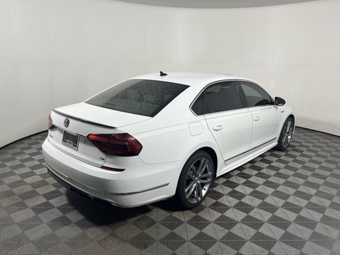 Used 2019 Volkswagen Passat 2.0T SE R-Line FWD image 5