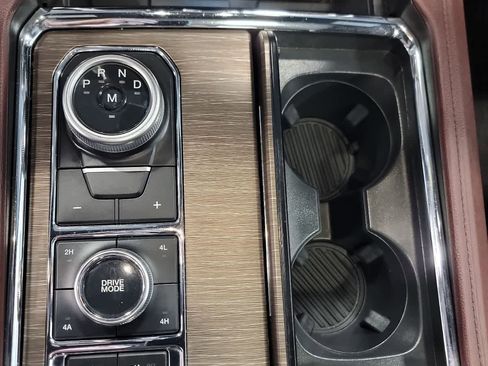 Used 2023 Ford Expedition Limited AWD/4WD image 22