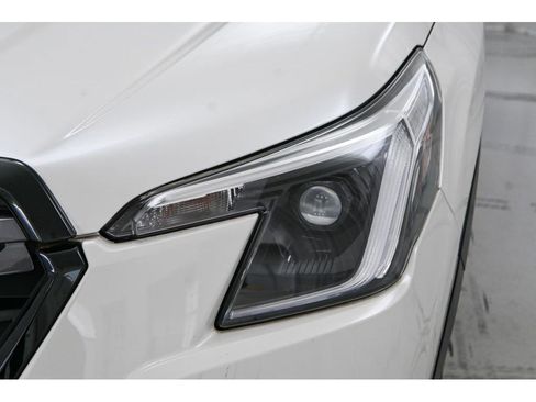 Used 2022 Subaru Forester Touring image 23