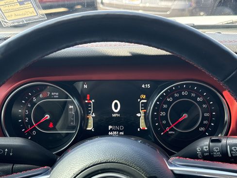 Used 2020 Jeep Wrangler Unlimited Rubicon AWD/4WD image 9